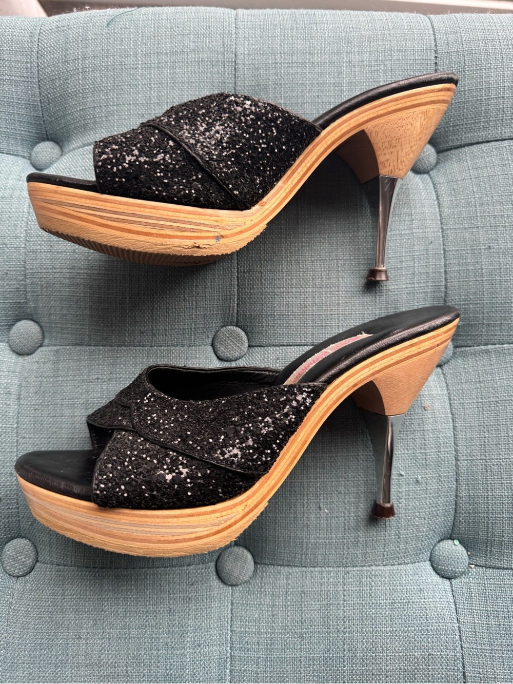 Betsey Johnson Black Sparkly Glitter Slip-On Heels/Platforms Size 7W